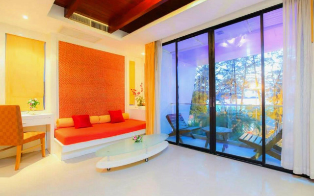 The Royal Palm Beachfront