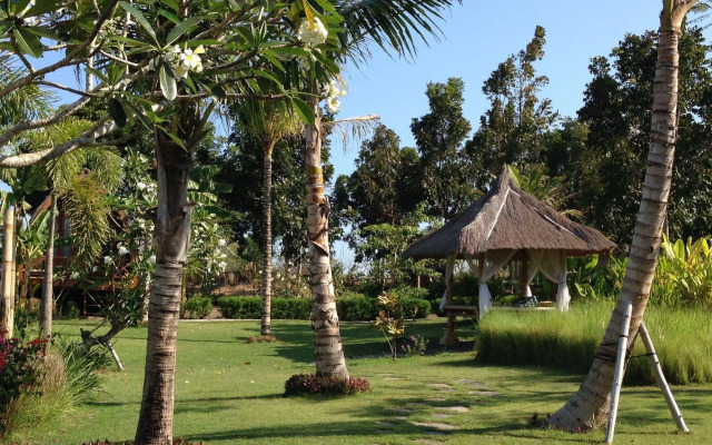Ekas Breaks Resort