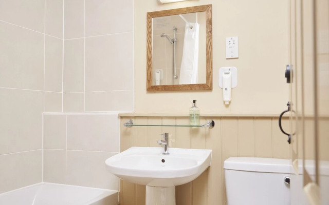 Dog House by Greene King Inns