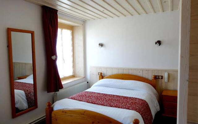 Hï¿½tel les Sapins