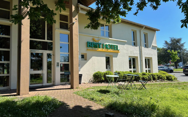 Brit Hotel Essentiel CHOLET