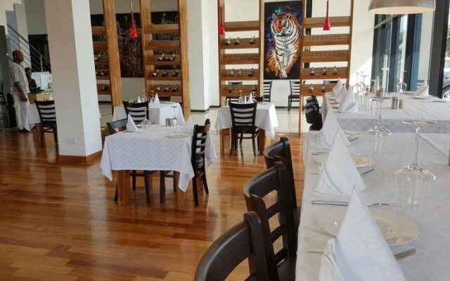 Suncity Apartments Hotel