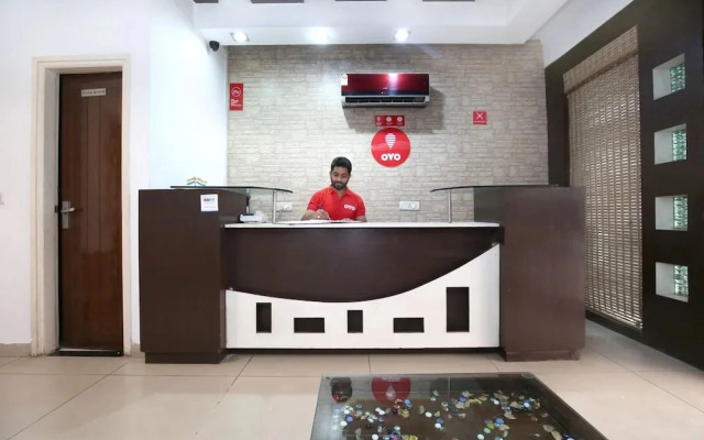 Hotel Oak By OYO Rooms