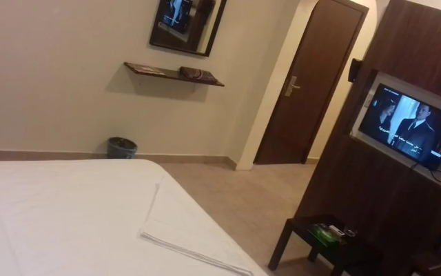 Danar Hotel Apartments 5