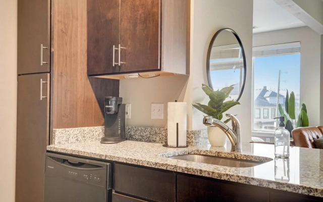 FRONTDESK 531 Virginia Ave Apts Downtown Indianapolis