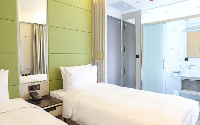 Royal Jade Boutique Hotel