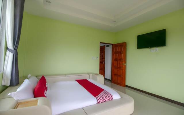 OYO 956 Thachang Resort