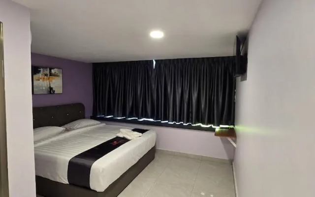 Enrich Hotel Semenyih by uBook