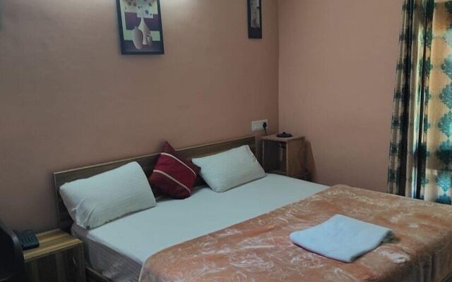 ADB Rooms Hotel Devine Point, Shimla