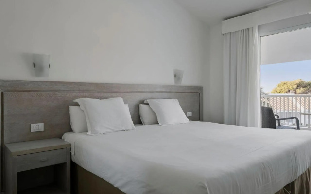 Prinsotel La Caleta Hotel And Apartments