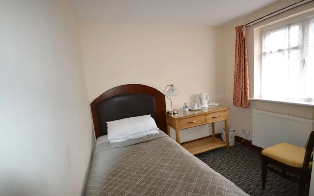 Airport Guest House