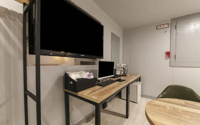 Tour Hotel