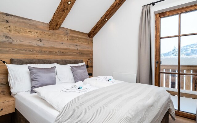 Luxurious Chalet in Katschberghöhe With Balcony
