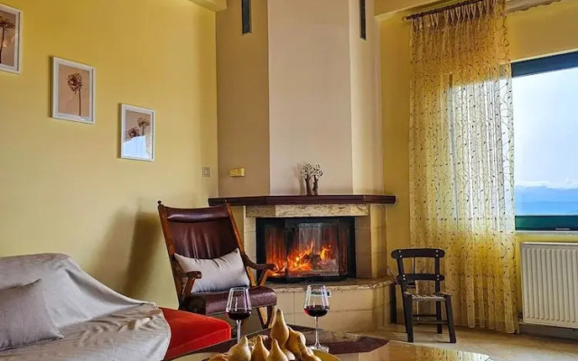 Villa Aitheras With sea Views and Garden