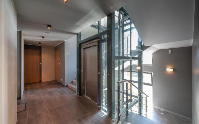 SkyGarden Studio
