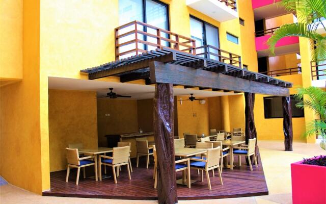 Beautiful 2BR Condo in the middle of Playa del Carmen by Happy Address