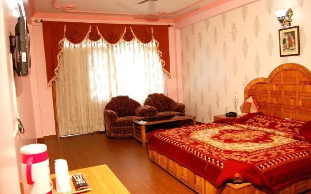 Hotel Naveen