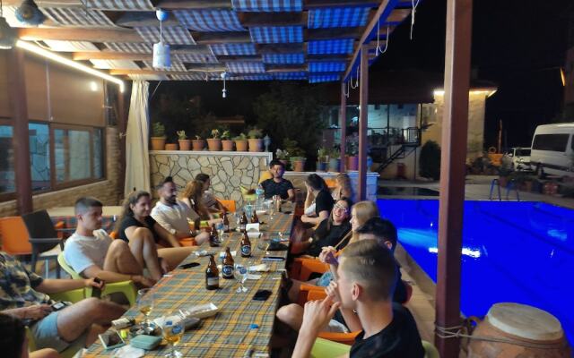Shah Sultan Ozturk Hotel