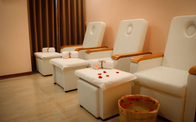 BlueSun Danang Beach Hotel