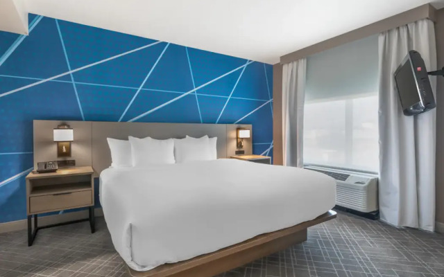 Comfort Inn & Suites Frisco East - McKinney