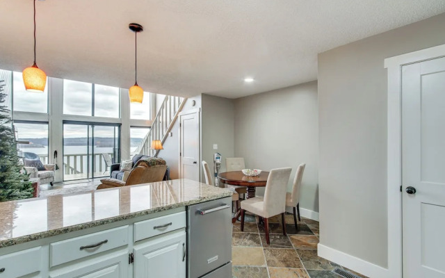 Tennessee River Vacation Rental w/ Deck + View!