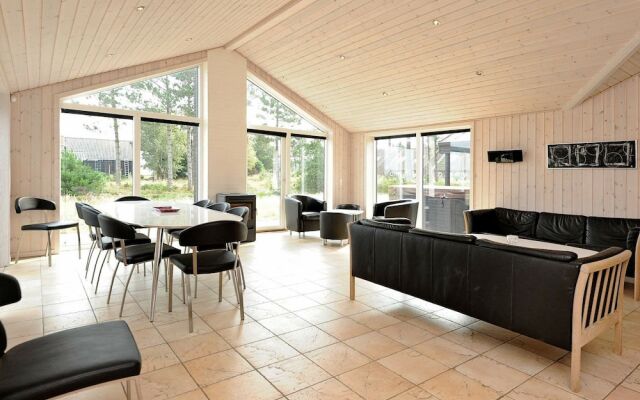 10 Person Holiday Home in Romo