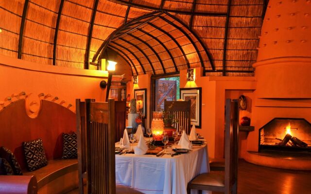 Hoyo Hoyo Safari Lodge