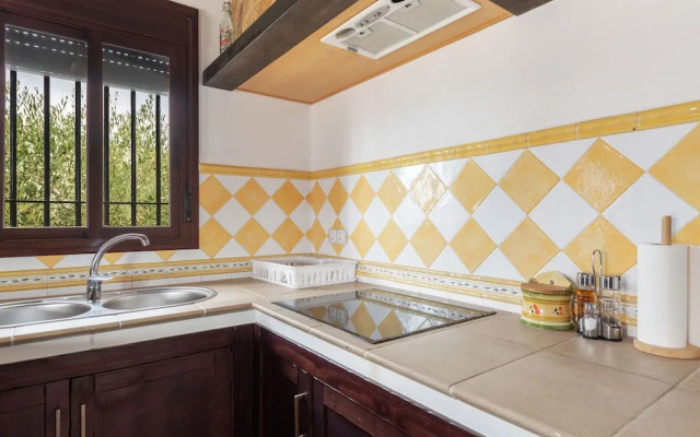 Quaint Holiday Home in Sevilla With Swimming Pool