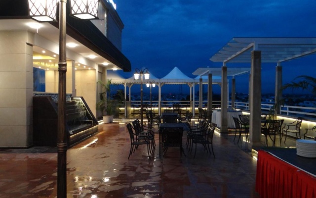 Hotel Gms Grand