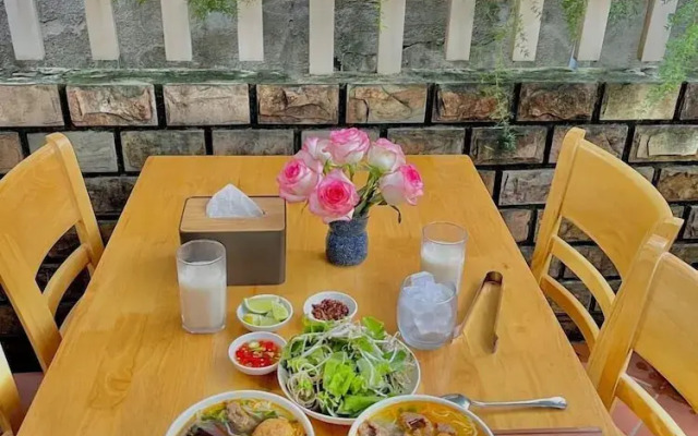 Hidden Hue Homestay