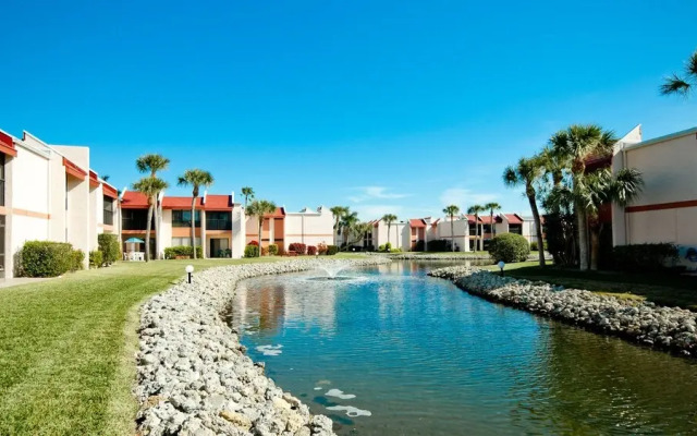Runaway Bay Resort by BBG