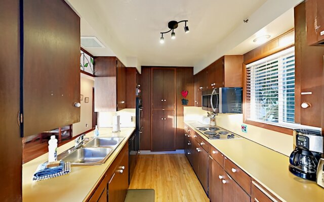 4612 SW Pacific Coast Hwy Home