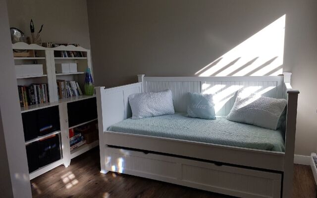 The Chirping Cricket Bed & Breakfast