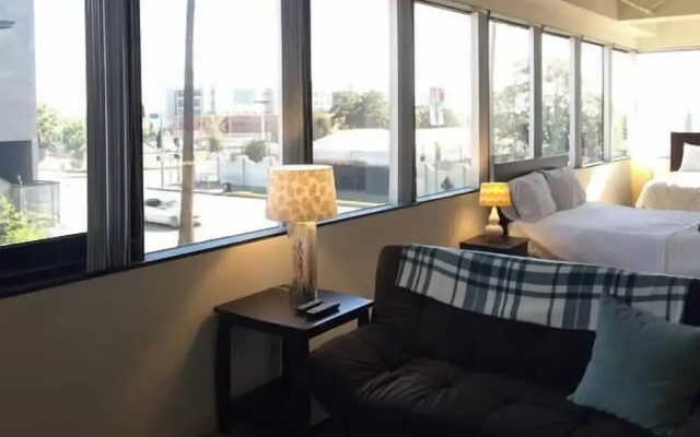 Hollywood Highrise 0 Bedroom Studio By Senstay