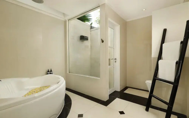Shanti Estate Seminyak by Nakula