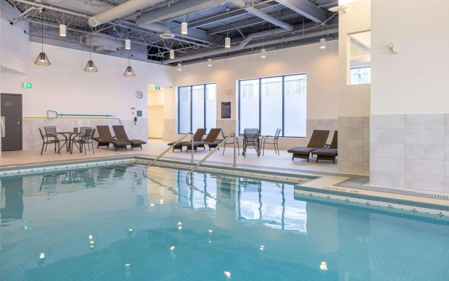 DoubleTree by Hilton Calgary North