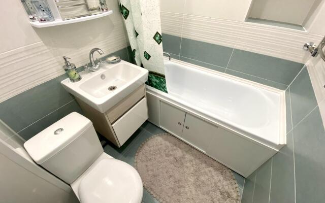 Апартаменты 4 Сезона в микрорайоне Восточный 2/6