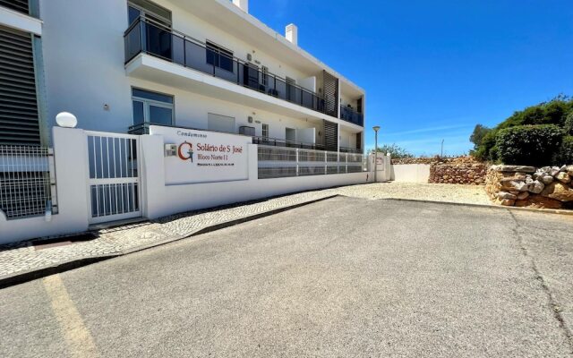 Albufeira Terrace With Pool by Homing