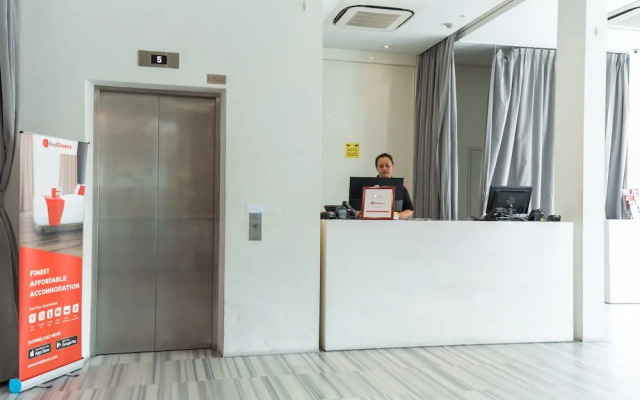 RedDoorz Plus @Little India