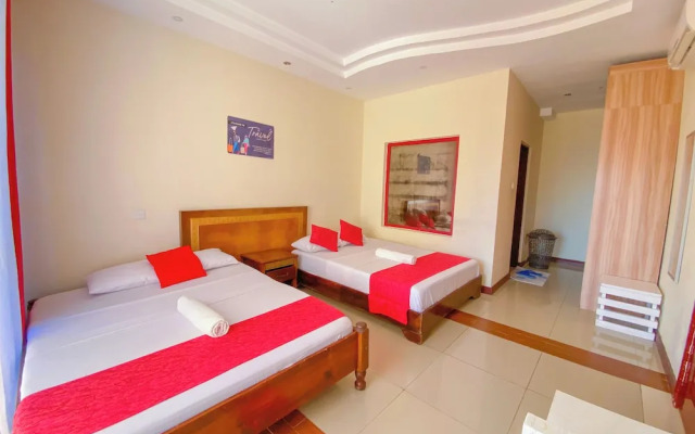 Sea Breeze Beachfront Apartments