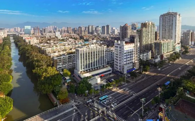 Atour Hotel, Doumen Metro Station, Hualin Road, Fuzhou