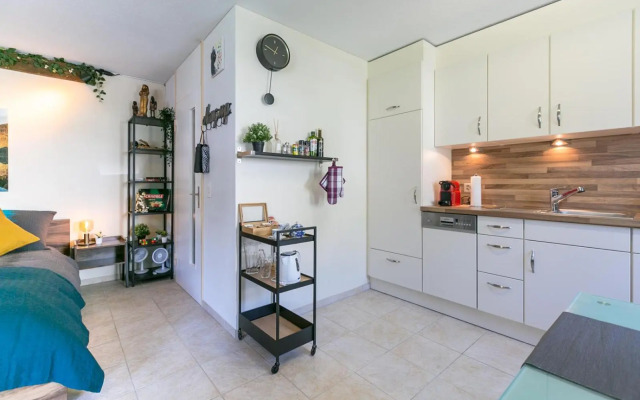 Top modern Studio Parkplatz Coffee WiFi