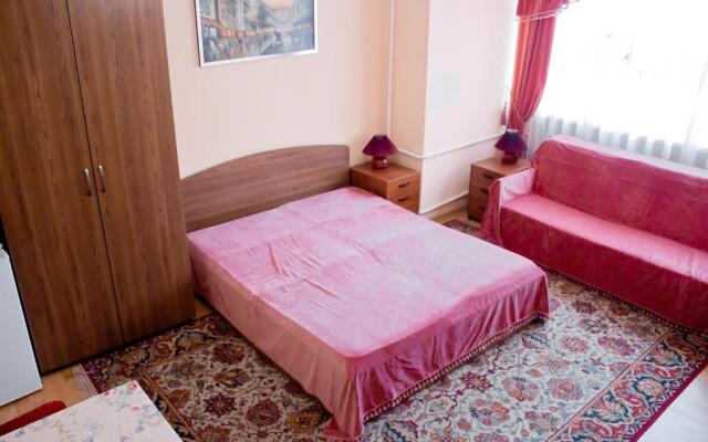 Hotel Uyut