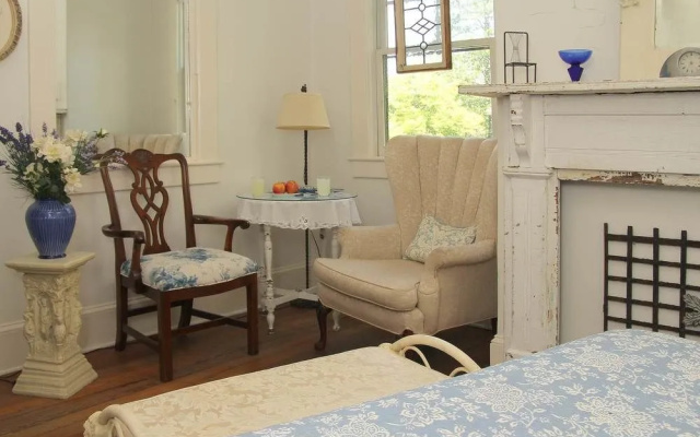 Hill House Bed and Breakfast