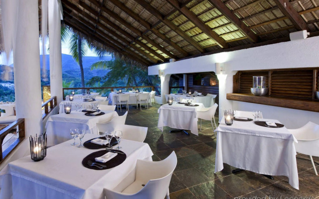 Casa Bonita Tropical Lodge