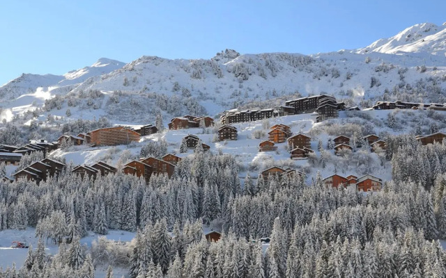 Cosy Flat in Meribel Close to the ski Lifts