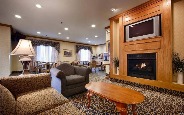 Holiday Inn Express Toledo West - Napoleon by IHG
