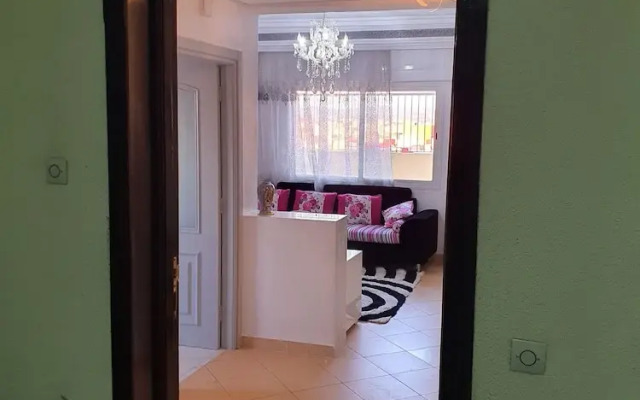 Familiar Luxury Apartment