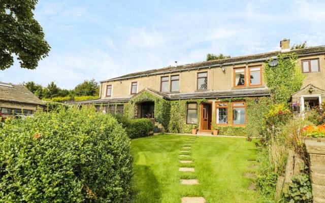 Upper Highlees Farm