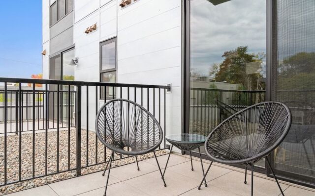 Kasa Bryn Mawr Minneapolis